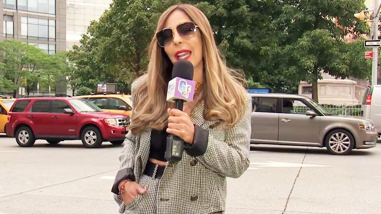 La felicitación de 
<b><a href="https://www.univision.com/temas/gelena-solano" target="_blank">Gelena Solano</a></b> tampoco podía faltar. "Yo feliz de ser parte del show número uno del entretenimiento como es El Gordo y La Flaca. Lili, a ti hay que coronarte, 23 años y Raúl no te ha dejado hablar", bromeó la dominicana.