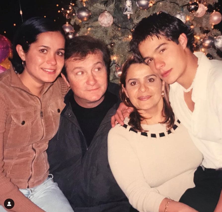 Horas después de la publicación de la revista, Arturo Peniche volvió a hablar con Mara Patricia Castañeda, a quien le explicó que debió ofrecerle disculpas a su esposa: "Yo no tengo nada que ver con esta porquería de entrevista'", recordó que le dijo.