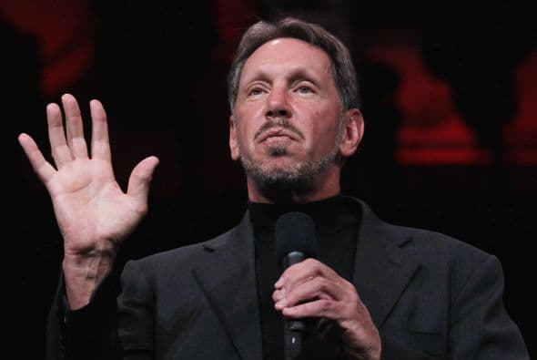 LARRY ELLISON- En sólo un año la fortuna del jefe de Oracle aumentó $11.5 millones, gracias a un salto del 30% en las acciones de la compañía de software, dando un total de $39.5 millones en la fortuna de este estadounidense.