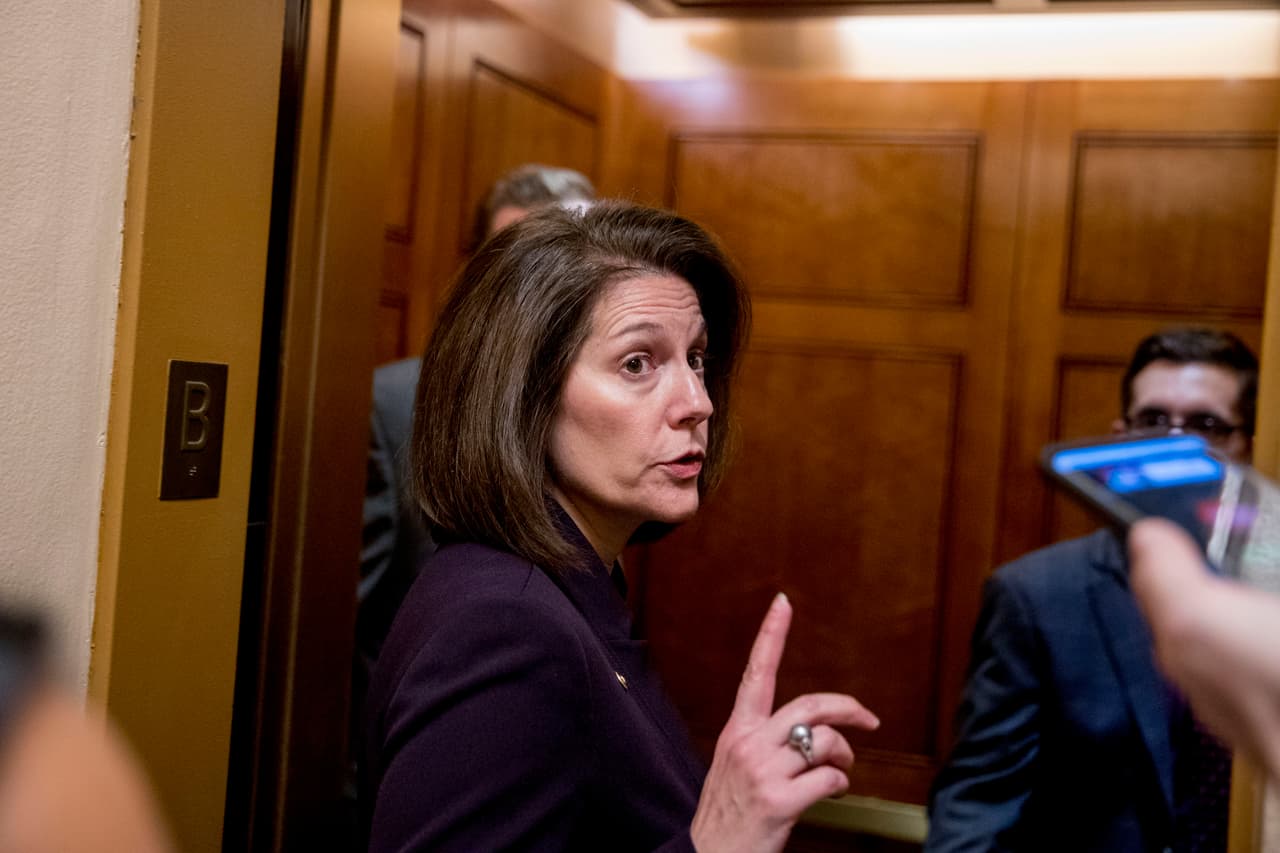 Cortez Masto, la primera senadora latina, se retira como candidata a vicepresidenta de Biden 