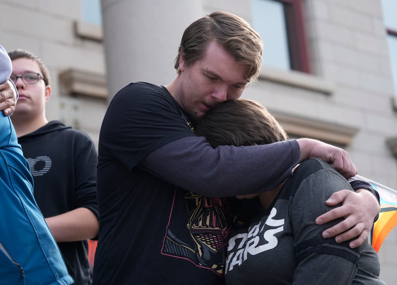 El odio alimentado por discursos políticos sigue sumando tiroteos en EEUU