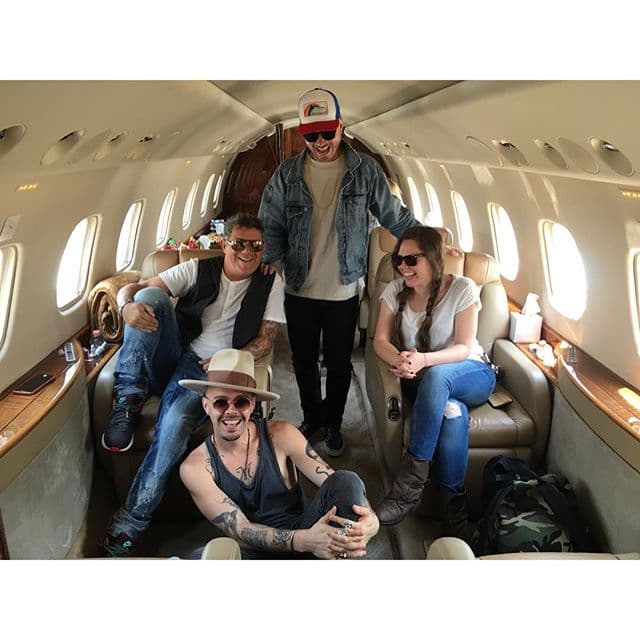 Jesse & Joy, Alejandro Sanz y J Balvin formaron 'La Familia' en los Premios TVyNovelas 2016.