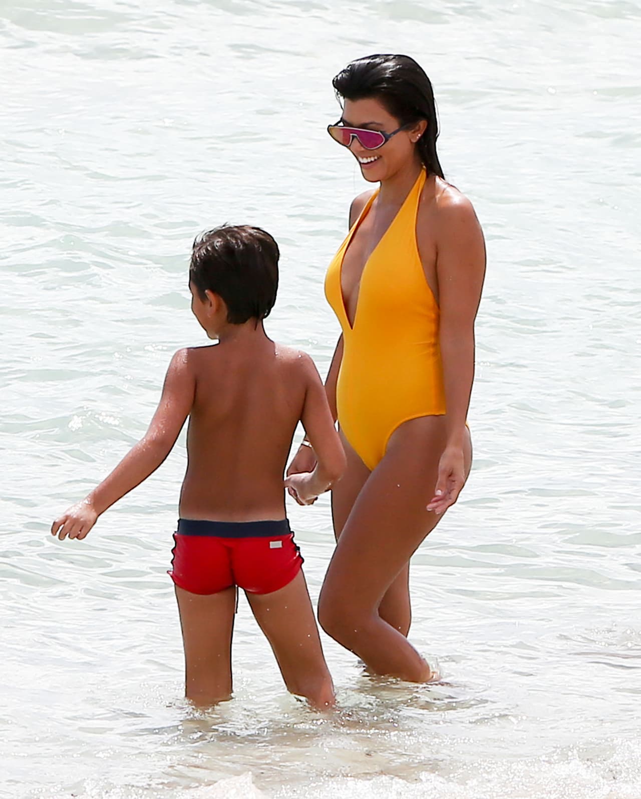Kourtney con su hijo mayor, Mason.