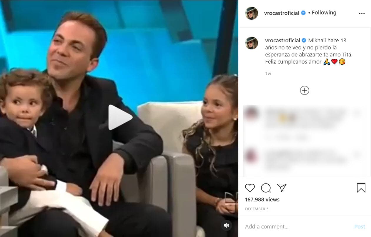 En un video de una entrevista con Don Francisco en donde aparece Cristian y sus dos hijos escribió: "Mikhail, 
<b>hace 13 años no te veo </b>y no pierdo la esperanza de abrazarte, te amo, Tita. Feliz cumpleaños amor". 
<br>