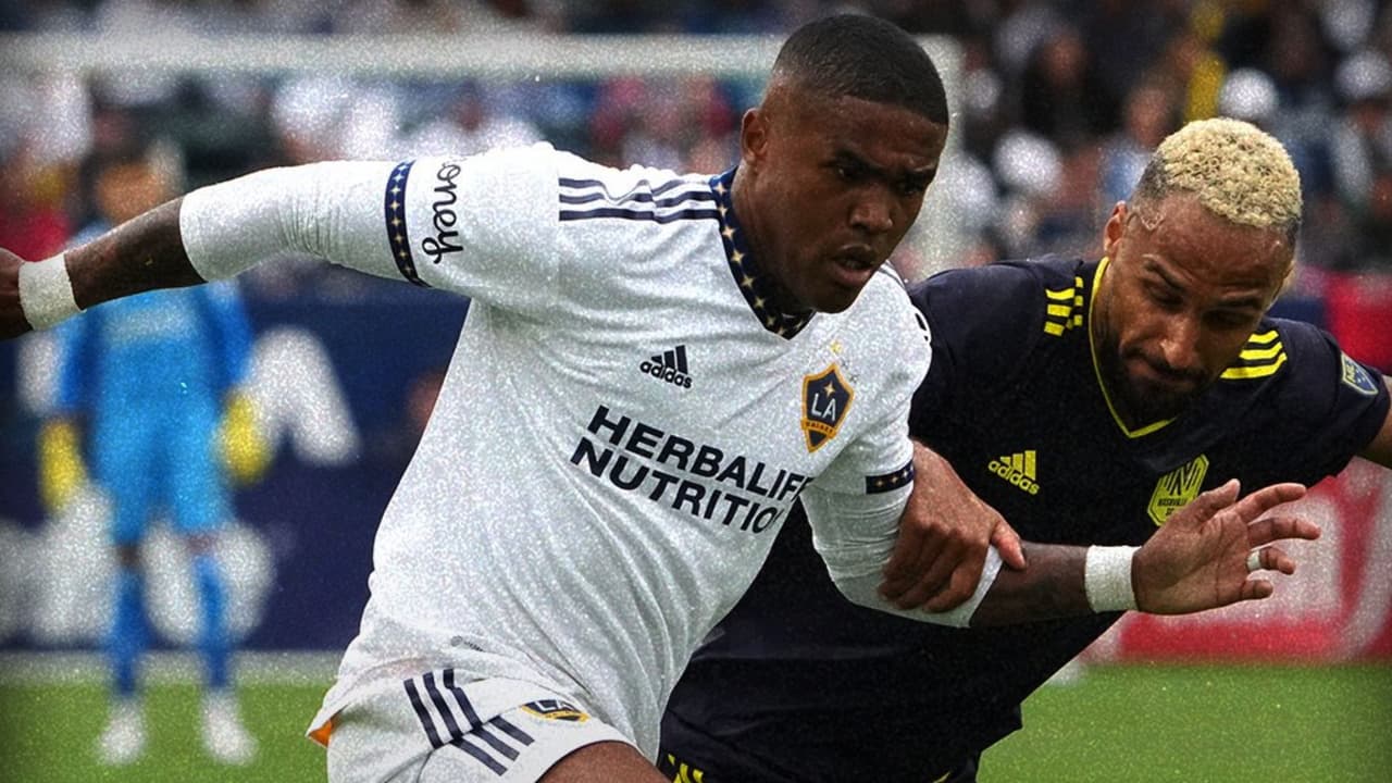 LA Galaxy venció a Nashville 1-0 en Cuartos de Final con gol de Julián Araujo; a Chicharito le anularon un gol.