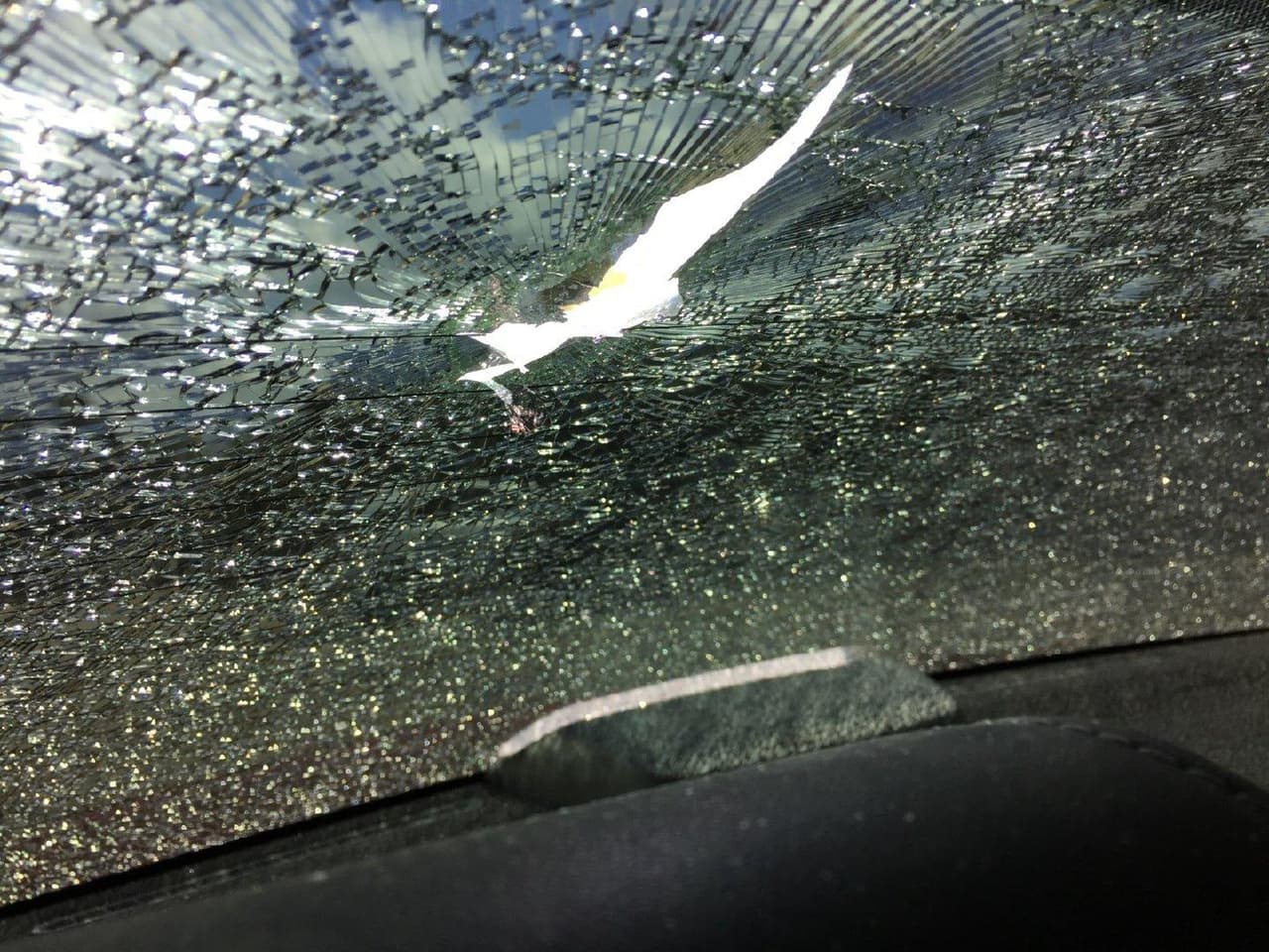 Una prima de Oseas Cervantes iba en el asiento de atrás con su novio cuando entró el proyectil