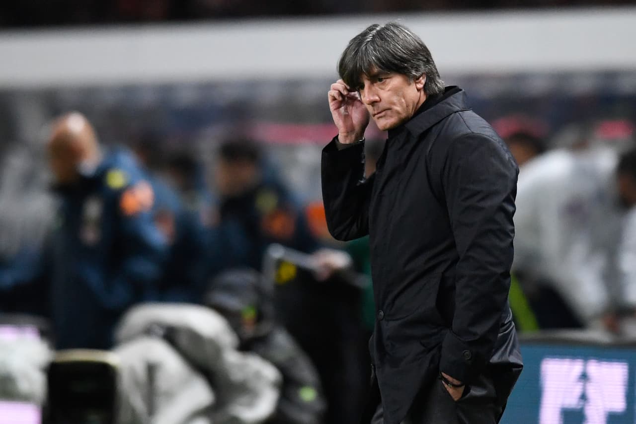 Sin embargo, Alemania no encontró cómo llegar al empate. Low perdió el duelo táctico.