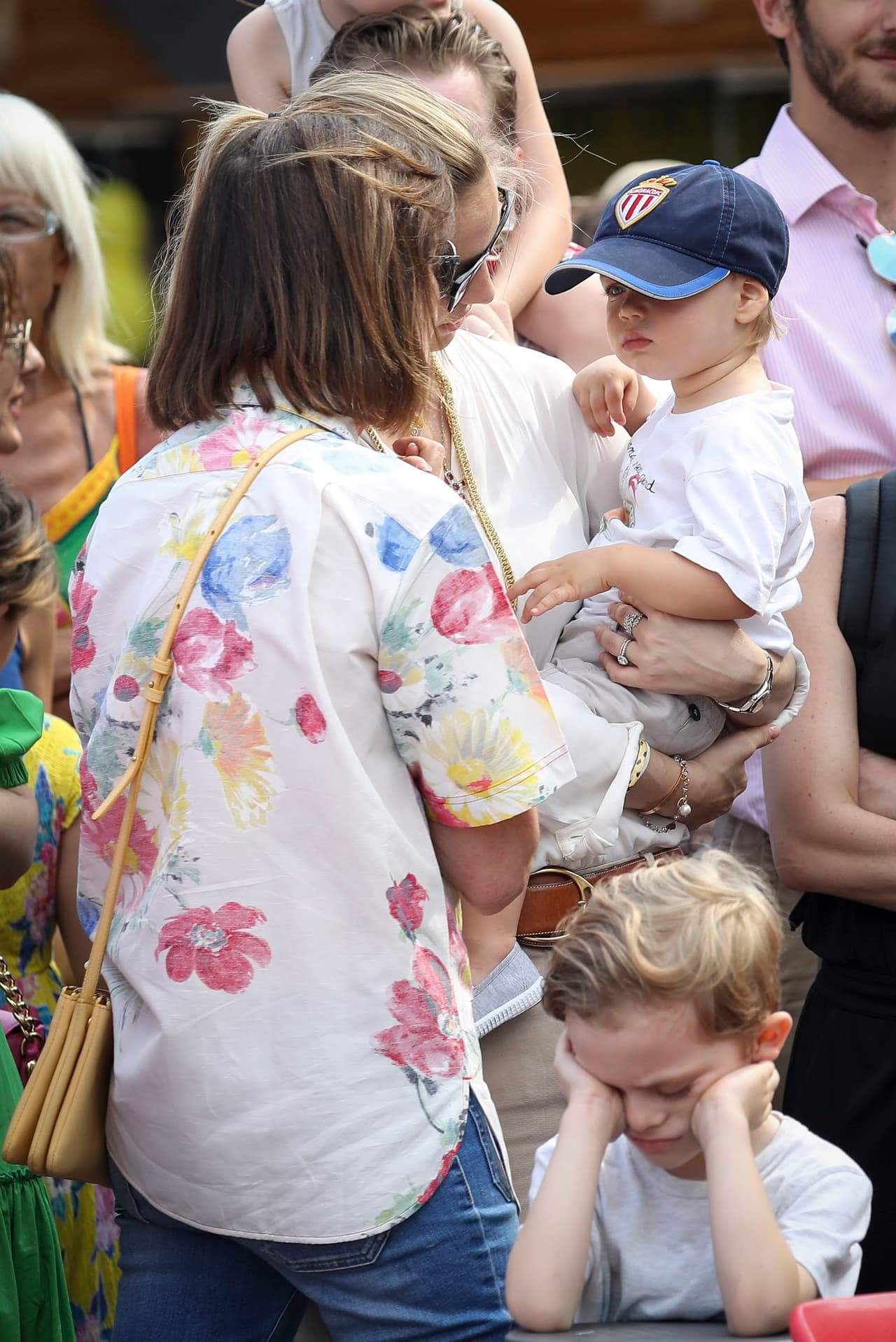 Al parecer la princesa Carolina no fue la única que sufrió en el encuentro.