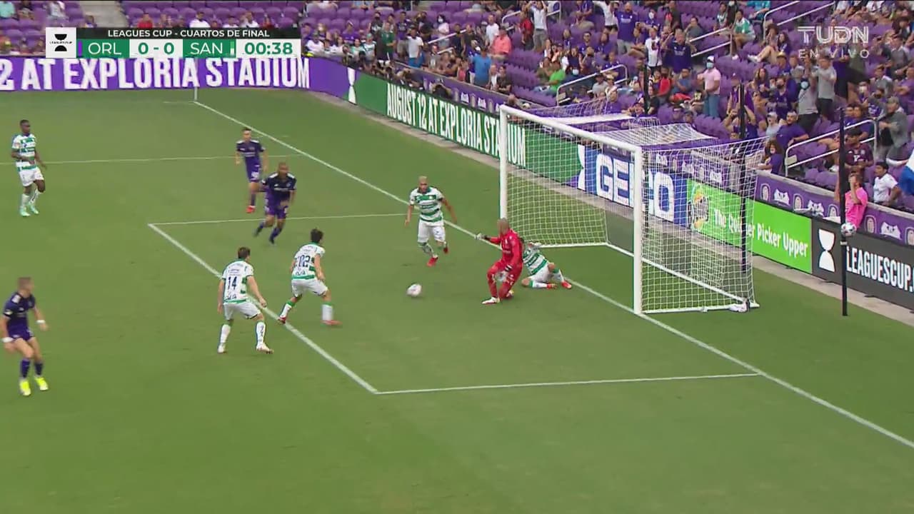 ¡Estupendo lo que hizo Govea! Le roba el gol a Orlando City