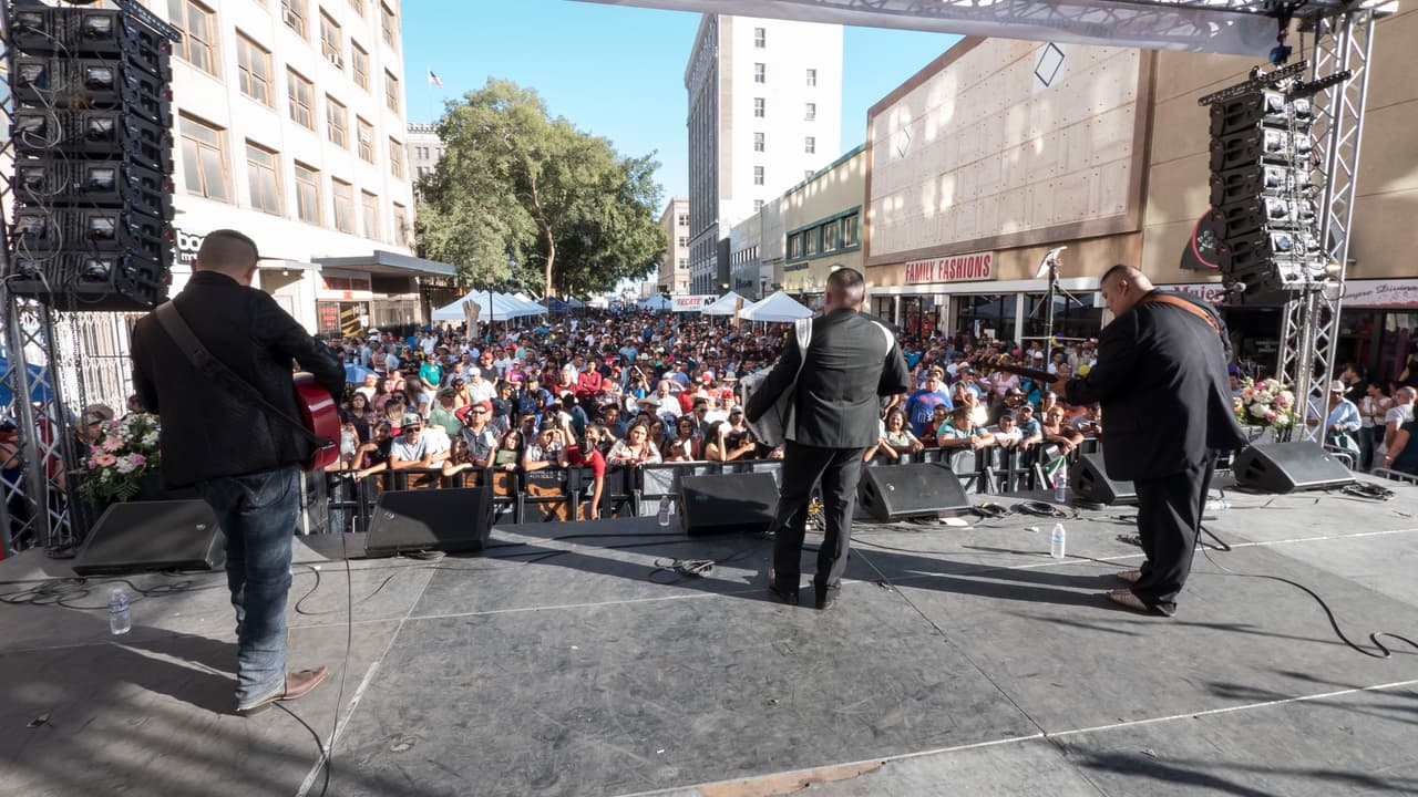 La celebracion de Independencia en el Fulton Mall