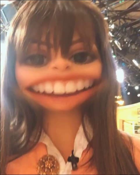 Una enorme boca y grandes ojos caracterizan a Zuzana, quien narra sus grandes aventuras.