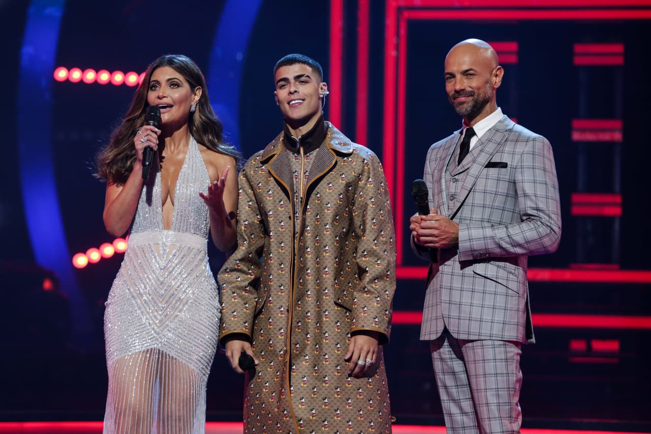 Y posteriormente fue recibido por nuestros conductores, Chiqui Delgado y Javi Poza.