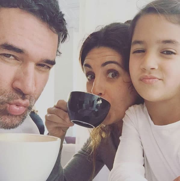 Producto del amor de 
<b><a href="http://www.univision.com/temas/eduardo-santamarina">Eduardo</a></b> y 
<b><a href="http://www.univision.com/temas/mayrin-villanueva">Mayrín</a></b> nació Julia, quien cumplió en el mes de julio 8 años de edad.