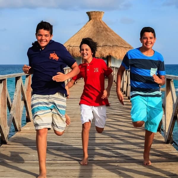 Se llevan muy bien con Sebastián, el hijo de 
<b><a href="http://www.univision.com/temas/mayrin-villanueva">Mayrín</a></b>.