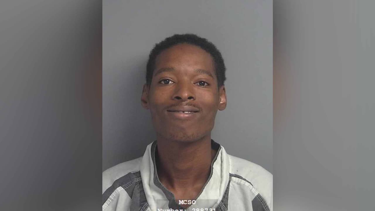 Jovanti Harris fue arrestado por promoción de prostitución.