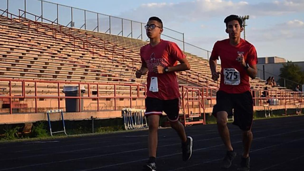 Una de las pasiones de Alex era el deporte y practicaba el atletismo junto con sus compañeros de la preparatoria Bellaire.