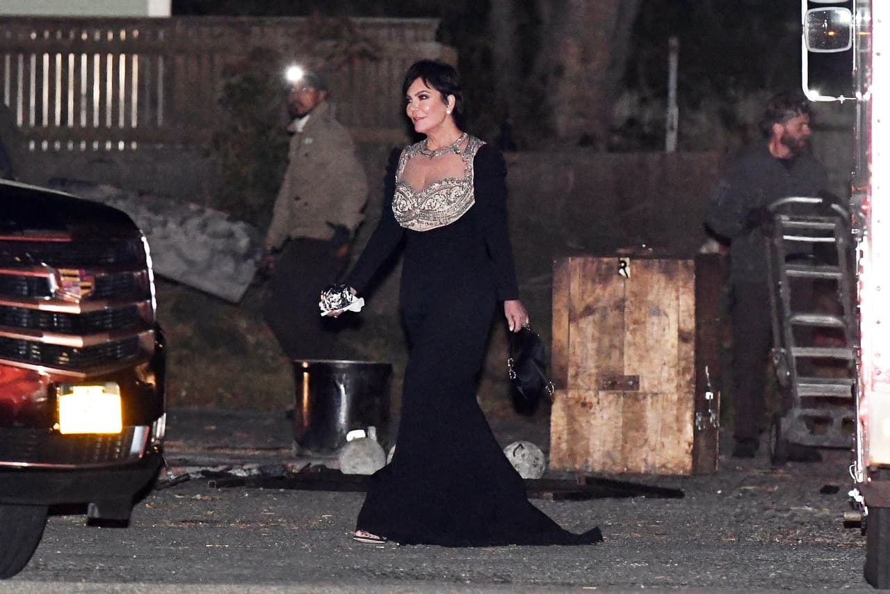 La fiesta se prolongó hasta las 5:30 de la mañana del día siguiente, hora en la que dejaron el lugar los últimos invitados.