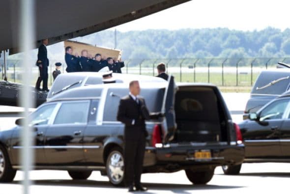 En la aeronave militar holandesa fueron transportados 50 cuerpos más.