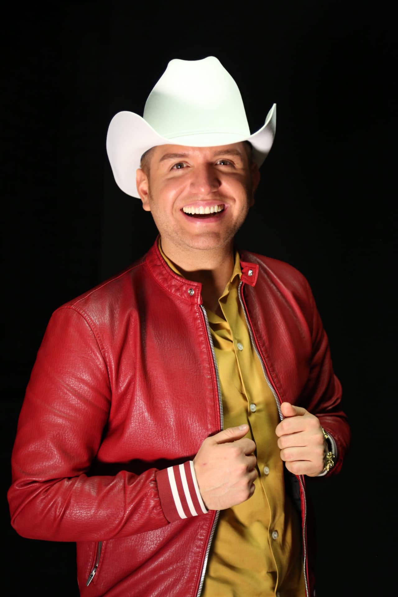 El 10 de mayo de 2019, a las 3:30 de la mañana, 
<b><a href="https://www.univision.com/famosos/el-dasa-ya-es-papa-conoce-a-la-mama-de-su-bebe-con-quien-mantuvo-un-romance-secreto-fotos">El Dasa recibió a Daryana Marie</a></b>, su primera hija, en Las Vegas, Nevada.