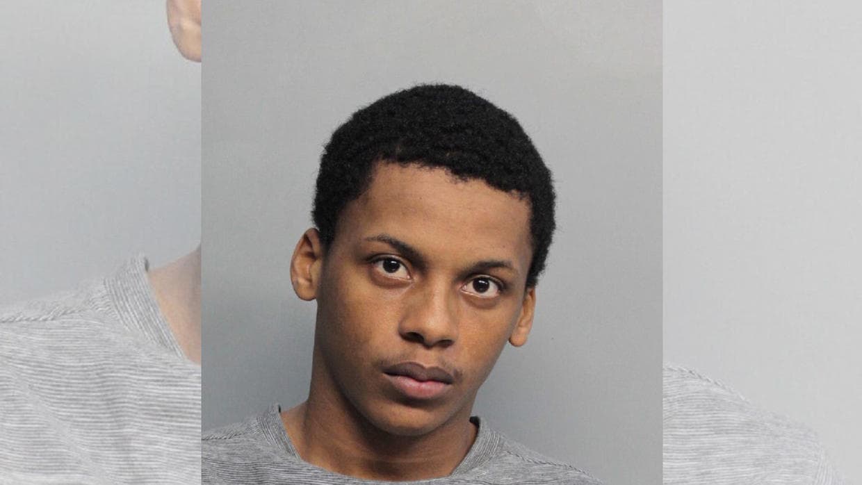 31 de julio. Condenan por fraude millonario a Phyllistone Termine de 19 años por recolectar una gran cantidad de nombres y números del Seguro Social para recibir beneficios con registros fraudulentos. La policía estima que se hizo con más de $1 millón entre marzo del 2015 y mayo del 2016.