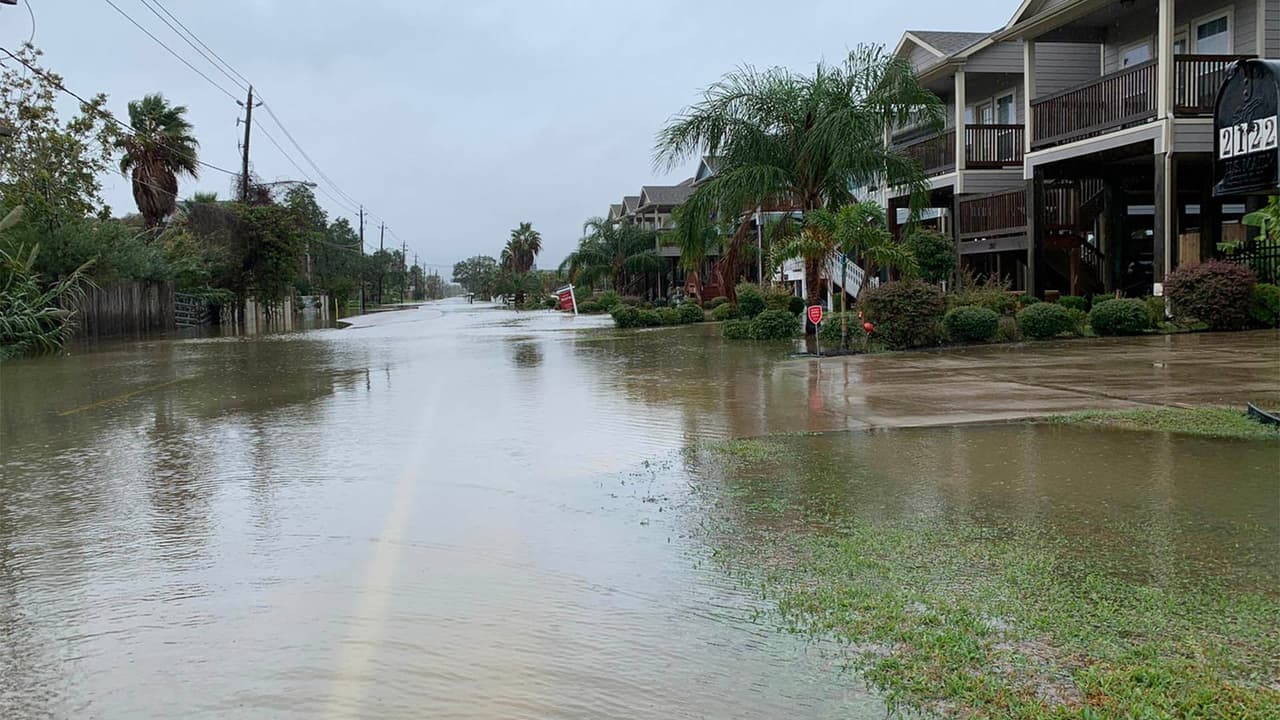 "Todos en el condado Harris deben estar alertas": Jueza Hidalgo ante posible impacto de Beta