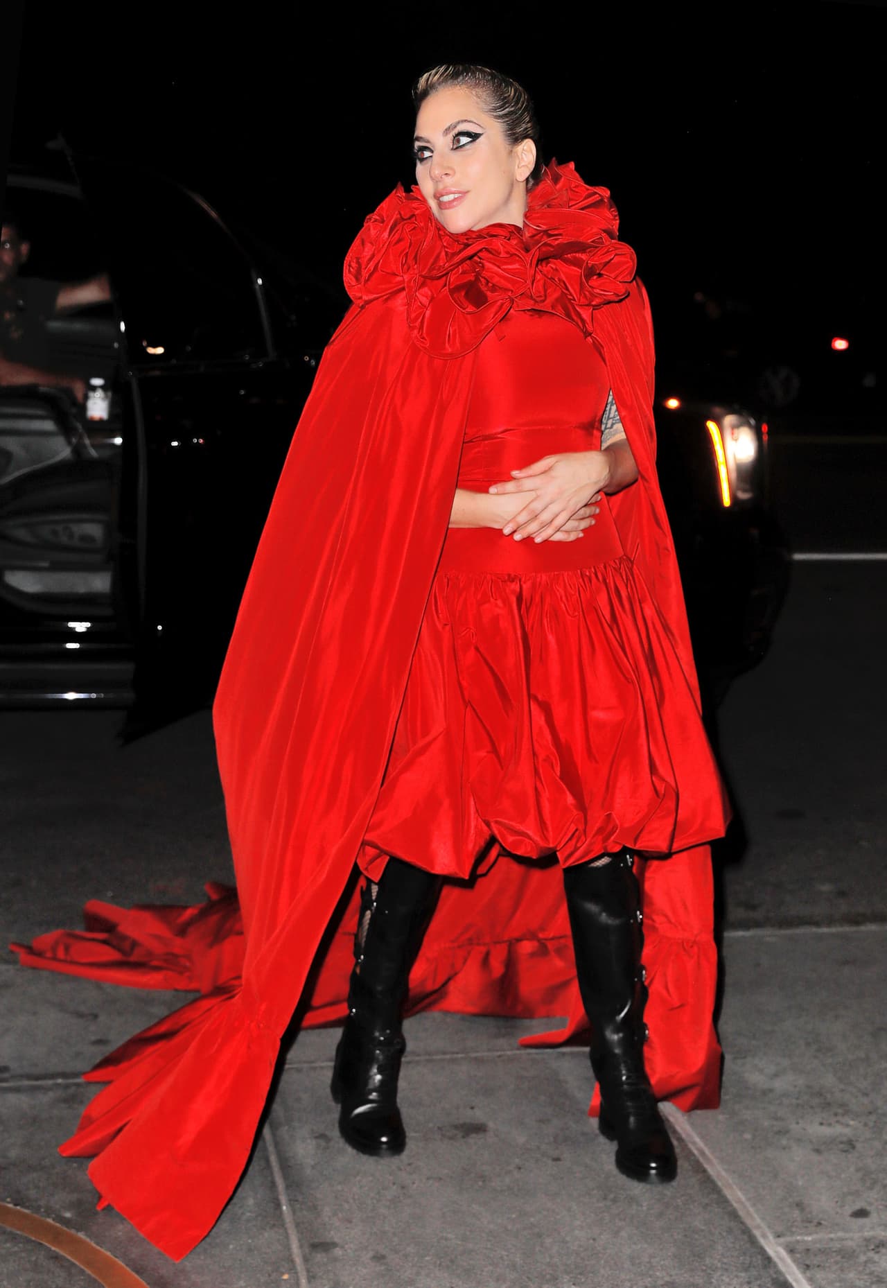 Está feliz con su nuevo material y así lo demuestra.