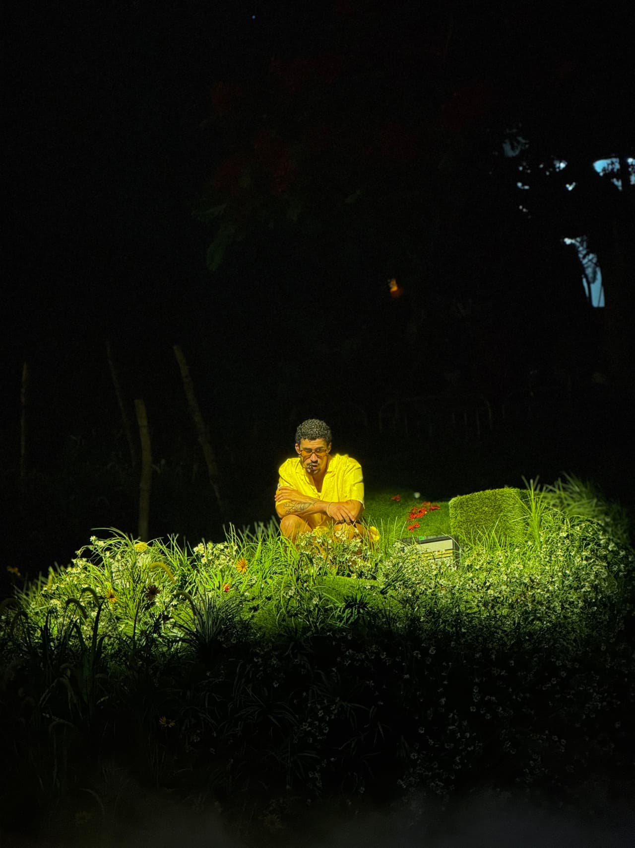 La companía de crédito 
<b>Visa</b> también expuso que durante 
<b>los primeros tres fines de semana</b> de la serie de conciertos de Bad Bunny en Puerto Rico, reflejaron 
<b><a href="https://www.visa.com.pr/acerca-de-visa/sala-de-noticias/notas-de-prensa/gasto-bad-bunny-no-me-quiero-ir-de-aqui-coliseo-puerto-rico-visa.html" target="_blank">un aumento de 25% en las transacciones</a></b>.