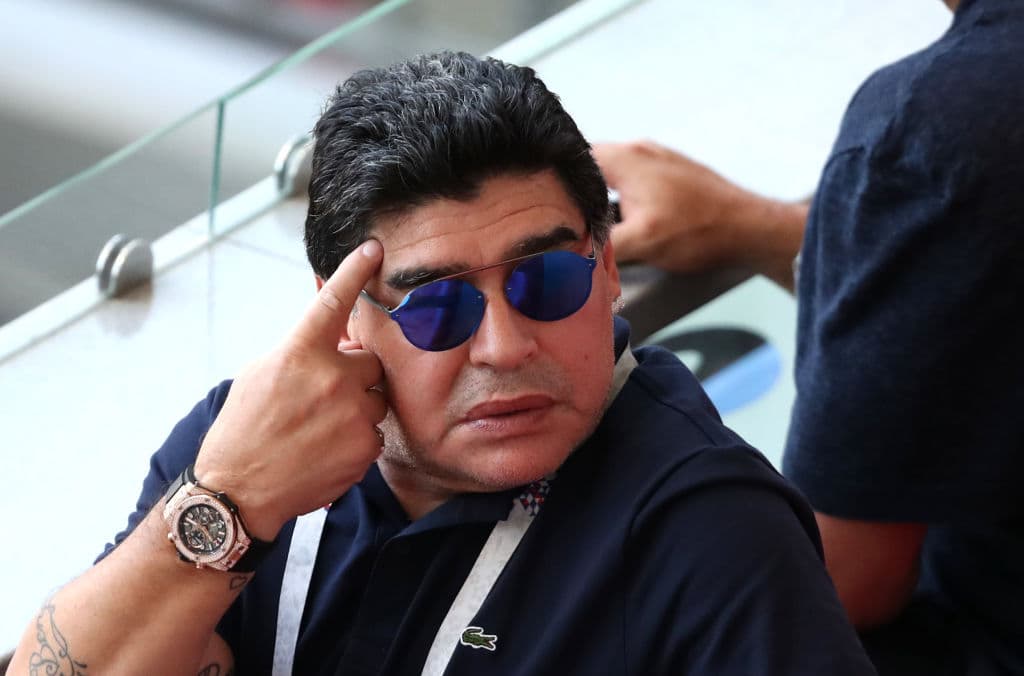 Maradona se molesta por no ser considerado candidato para dirigir a Argentina