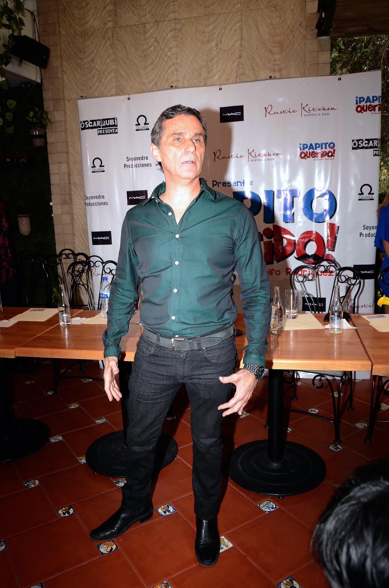 "Christian se quedó porque tenemos que mudarnos de 15, 16 años que tenemos viviendo en Miami, pero nos estamos moviendo a Los Ángeles porque mis hijos están allá”, aclaró.
<br>