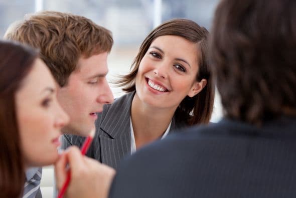 Deberás manejar con todo tu ingenio una situación compleja en tu trabajo en la cual intervienen compañeros conflictivos y jefes autoritarios. Lo mejor es que te mantengas neutral y no tomes partido por ninguna de las dos partes. Por: Profesor Zellagro