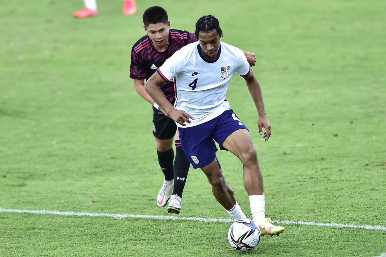El conjunto Azteca jóven logró quitarse la espina que la selección mayor no pudo y le pegan 2-1 a Estados Unidos en la final de la Revelations Cup.