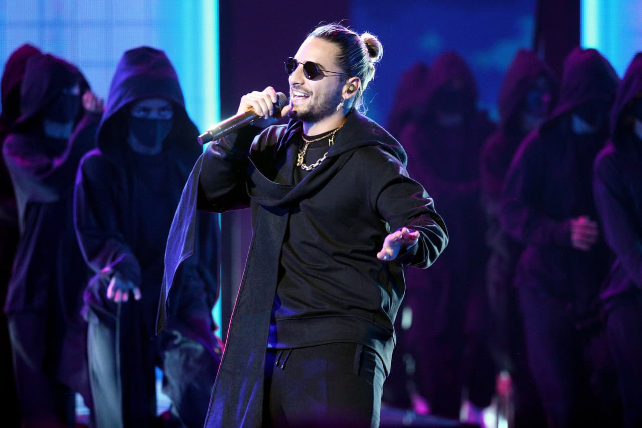 HOLLYWOOD, CA - OCTOBER 25: Maluma performs onstage during the 2018 Latin American Music Awards at Dolby Theatre on October 25, 2018 in Hollywood, California. (Photo by Rich Fury/Getty Images)
<br>