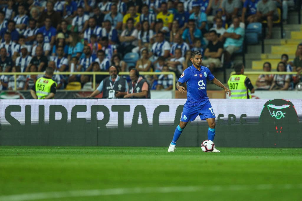 Jesús Corona tiene un lugar importante en el equipo 'Dragón' e incluso fue protagonista en la obtención del título local.