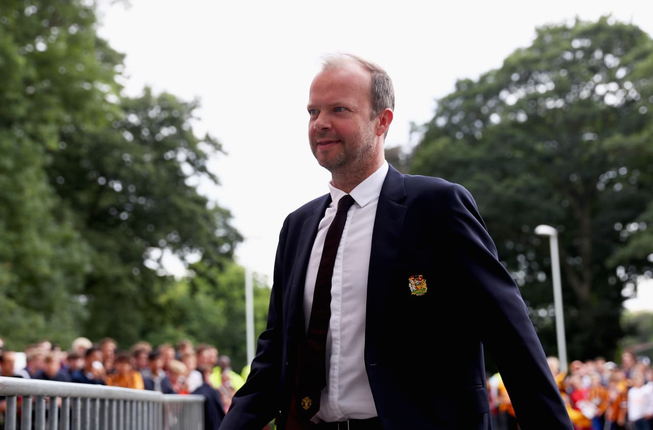 <b>Ed Woodward: </b>los problemas con el vicepresidente ejecutivo del Manchester United se comenzaron a romper en el pasado mercado de verano. El directivo se negó a fichar algunos jugadores que Mourinho pidió por su avanzada edad y poca probabilidad de venta futura. El entrenador lanzó ataques a sus jefes durante la pretemporada indicando que no le habían llevado lo que pidió.