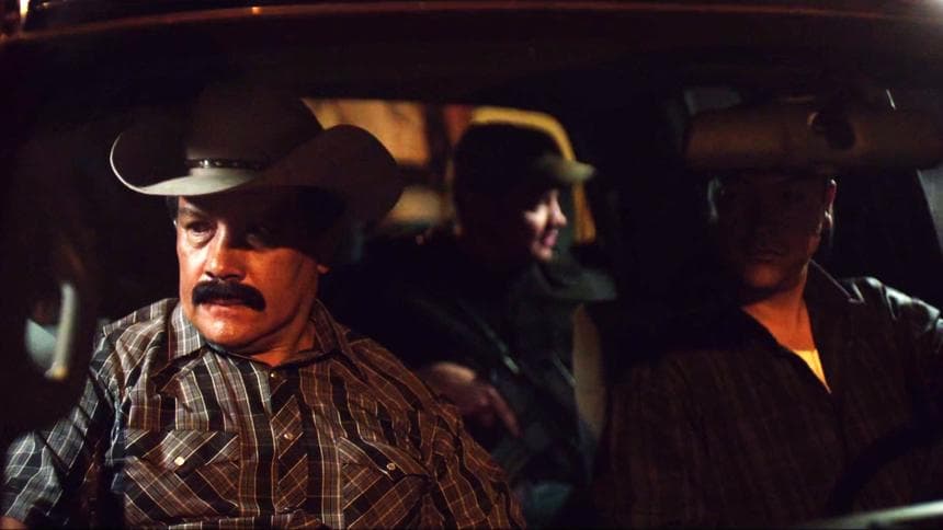 Al mismo tiempo y encabezados por ‘El Macho Prieto’, los sicarios de ‘El Chapo’ rondaban las calles de la ciudad en busca de Arturo Bernal Leyda.