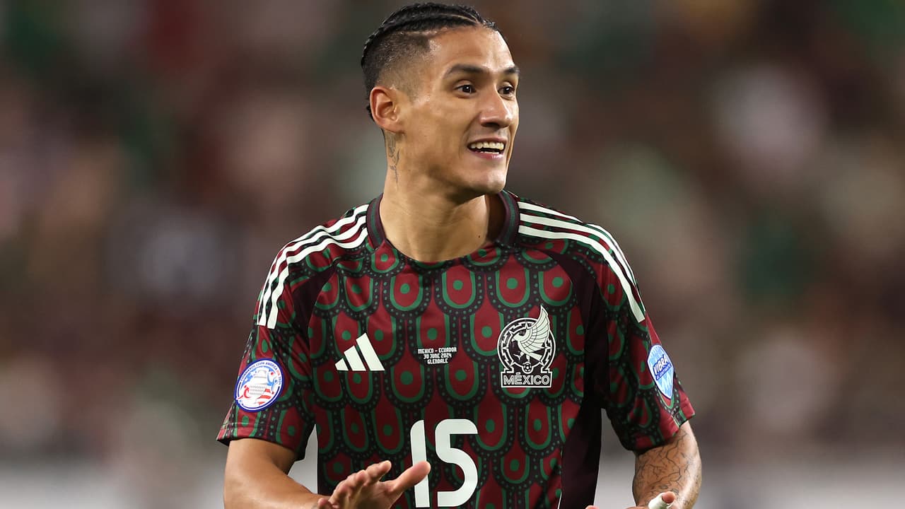 Uriel Antuna está cerca de ir al AEK Atenas y dejar al Cruz Azul