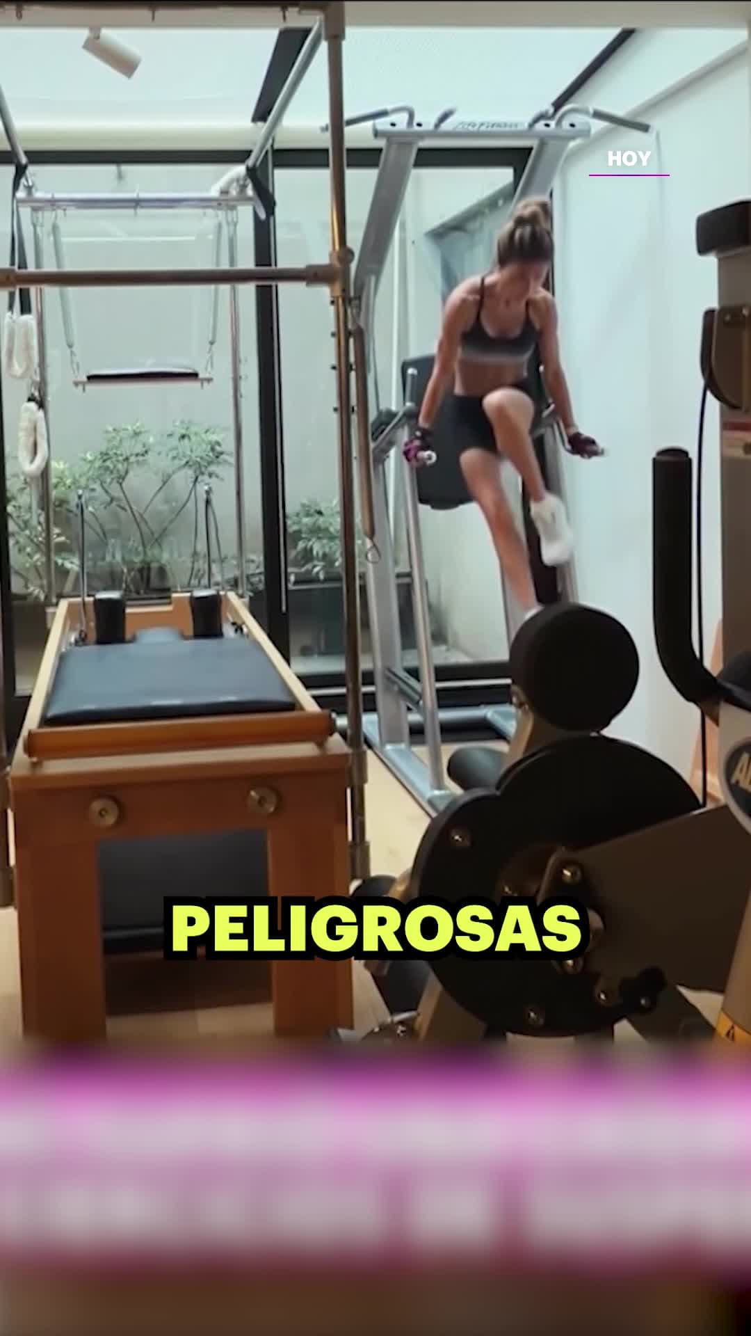 ¡TREMENDO SUSTO! Anahí tuvo una caída mientras hacía ejercicio