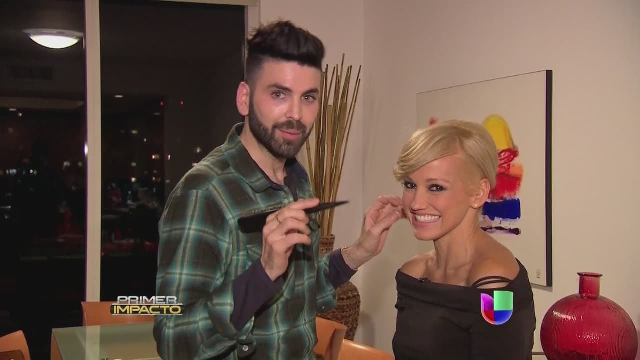 Durante la entrega de Premios Juventud 2011, Jomari diseñó y confeccionó el vestuario utilizado por la cantante Fanny Lú.