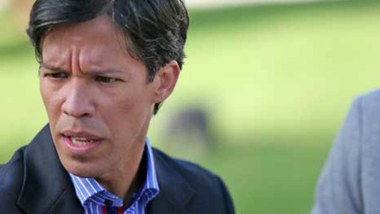 Causa para arresto contra Pedro Julio Serrano por agresión sexual conyugal