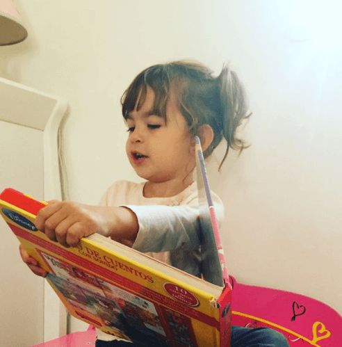 Así de divierte Michelle Tacher por las mañanas.