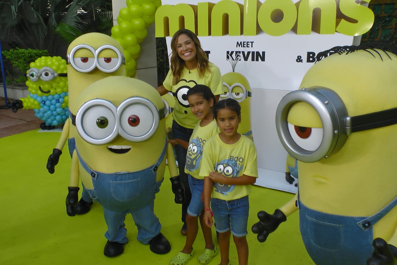 Nuestra querida Karla y sus hermosas hijas.