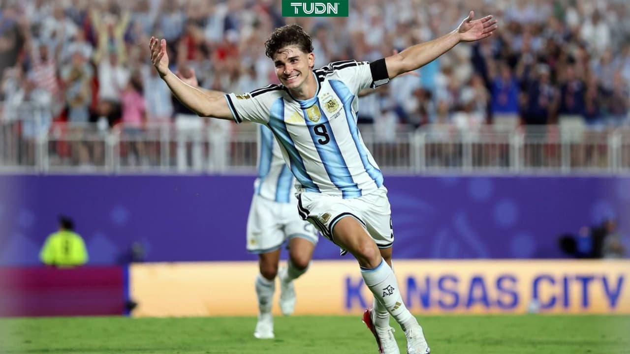Julián Álvarez terminaría en la Premier League