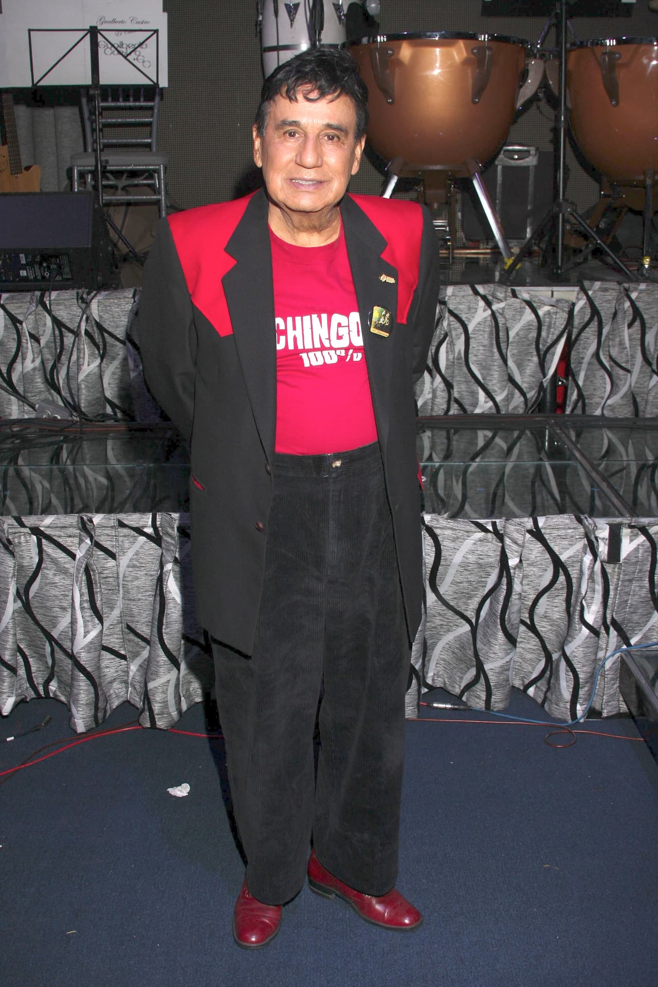 A pesar de la infección que lo mantiene hospitalizado, el cantante se encuentra estable, aseguró su hermano Benito Castro.
<br>