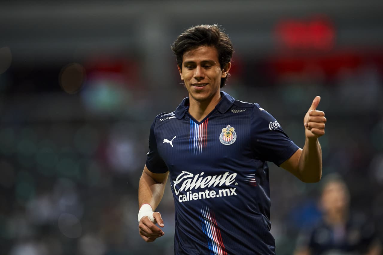 Macías irá prestado al Getafe tasado en 12 millones de dólares