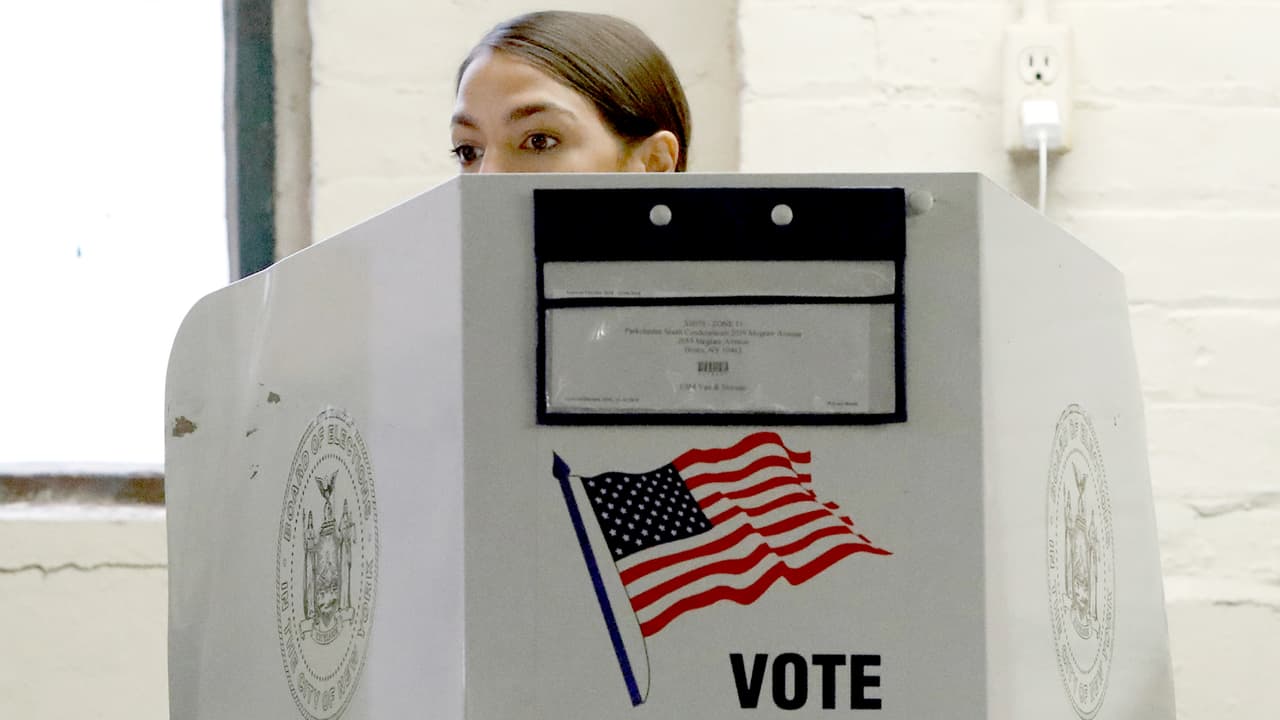 El gobernador demócrata Andrew Cuomo y la senadora Gillibrand son reelegidos en Nueva York