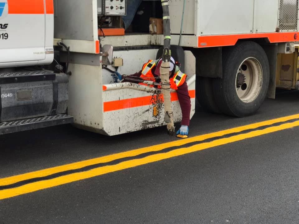Conductor no alcanza a esquivar vehículo de Caltrans y muere en accidente en la carretera 99