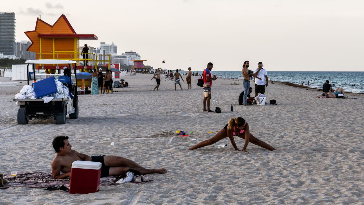 Playas del condado Miami-Dade cerrarán el 4 de julio por aumento en contagios de coronavirus