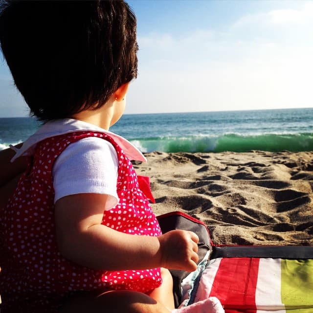 Disfruta de las imágenes más encantadoras de Aitana, la hija de Eugenio y Alessandra.