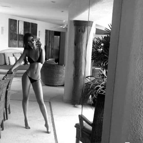 Sabemos que Eiza González es muy delgada y además es fan del ejercicio, sin embargo sus fans están preocupados porque su delgadez es muy extrema.