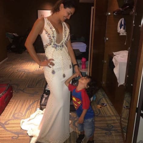 Días después, Ninel acusó a Giovanni de haber amenazado a su asistente personal, quien reveló que el ex de la cantante, en varias ocasiones, intentó extorcionarlo: "Un día me quiso extorsionar diciendo que me iba a dar dinero, con tal de yo contarle todo lo que sucedía en su casa", dijo el empleado de Ninel al programa de televisión Ventaneando.